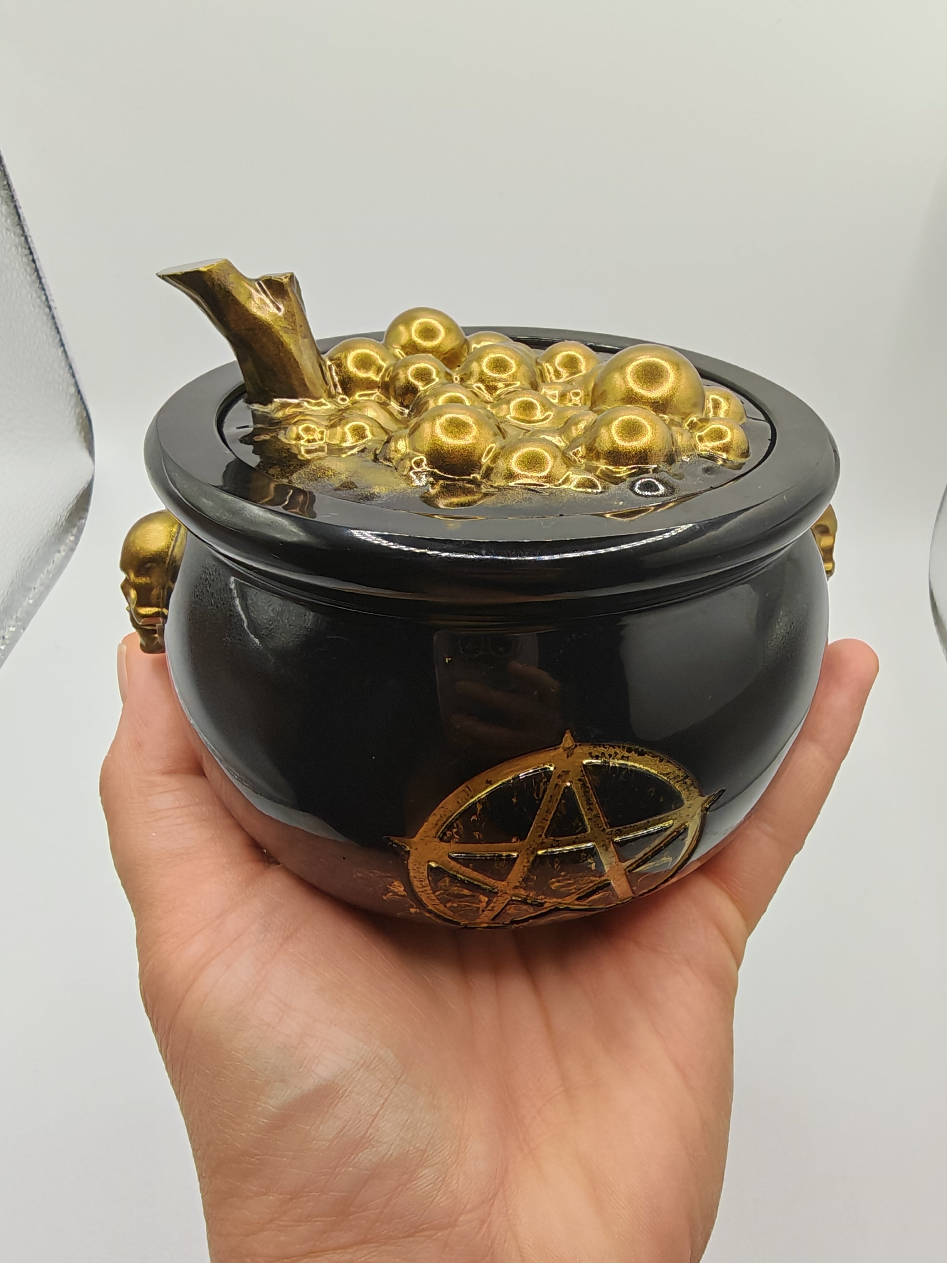 Witchy Black Cauldron Jewelry Box: Gold Pentagram & Skull - Gothic Decor