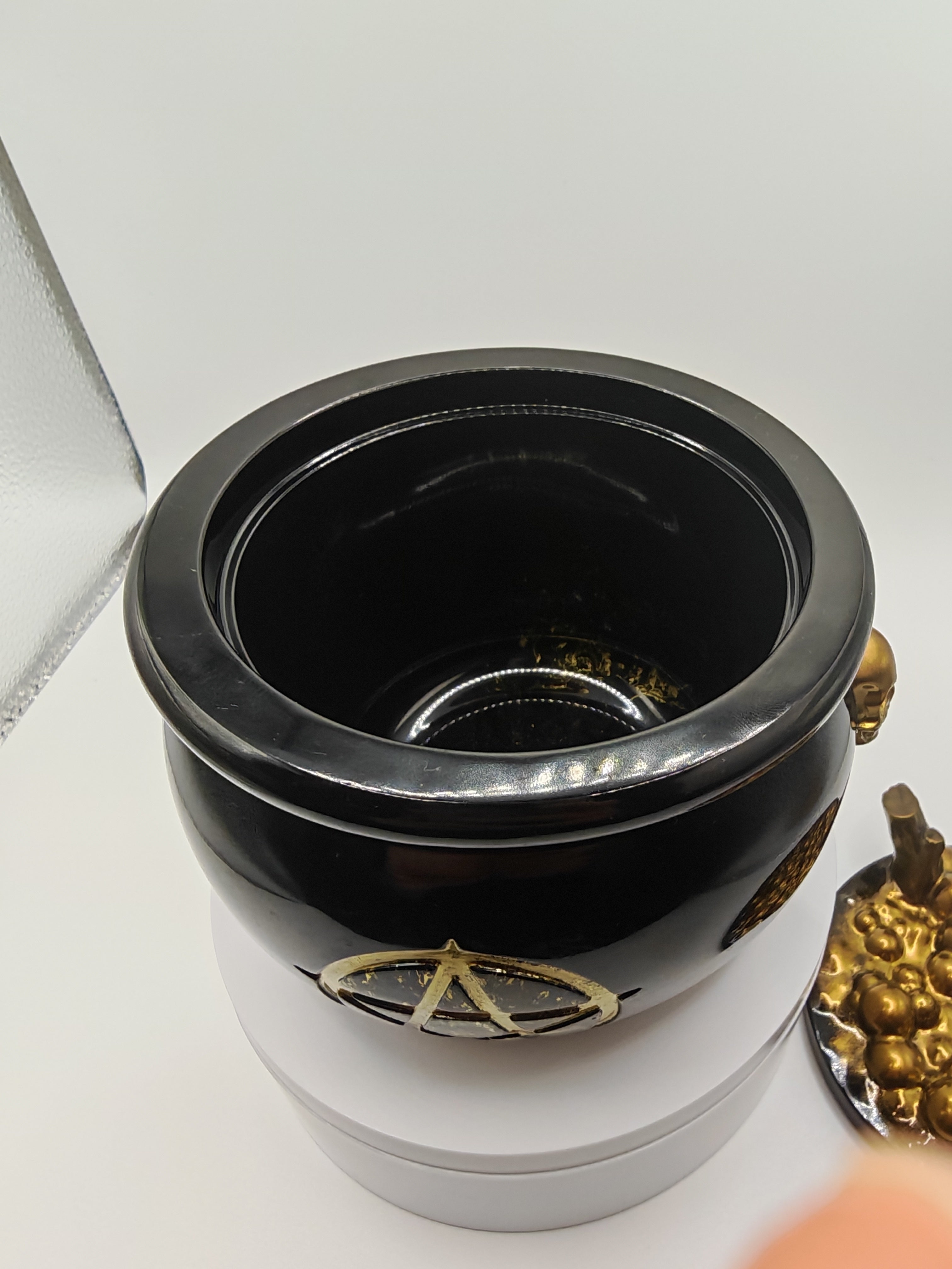Witchy Black Cauldron Jewelry Box: Gold Pentagram & Skull - Gothic Decor