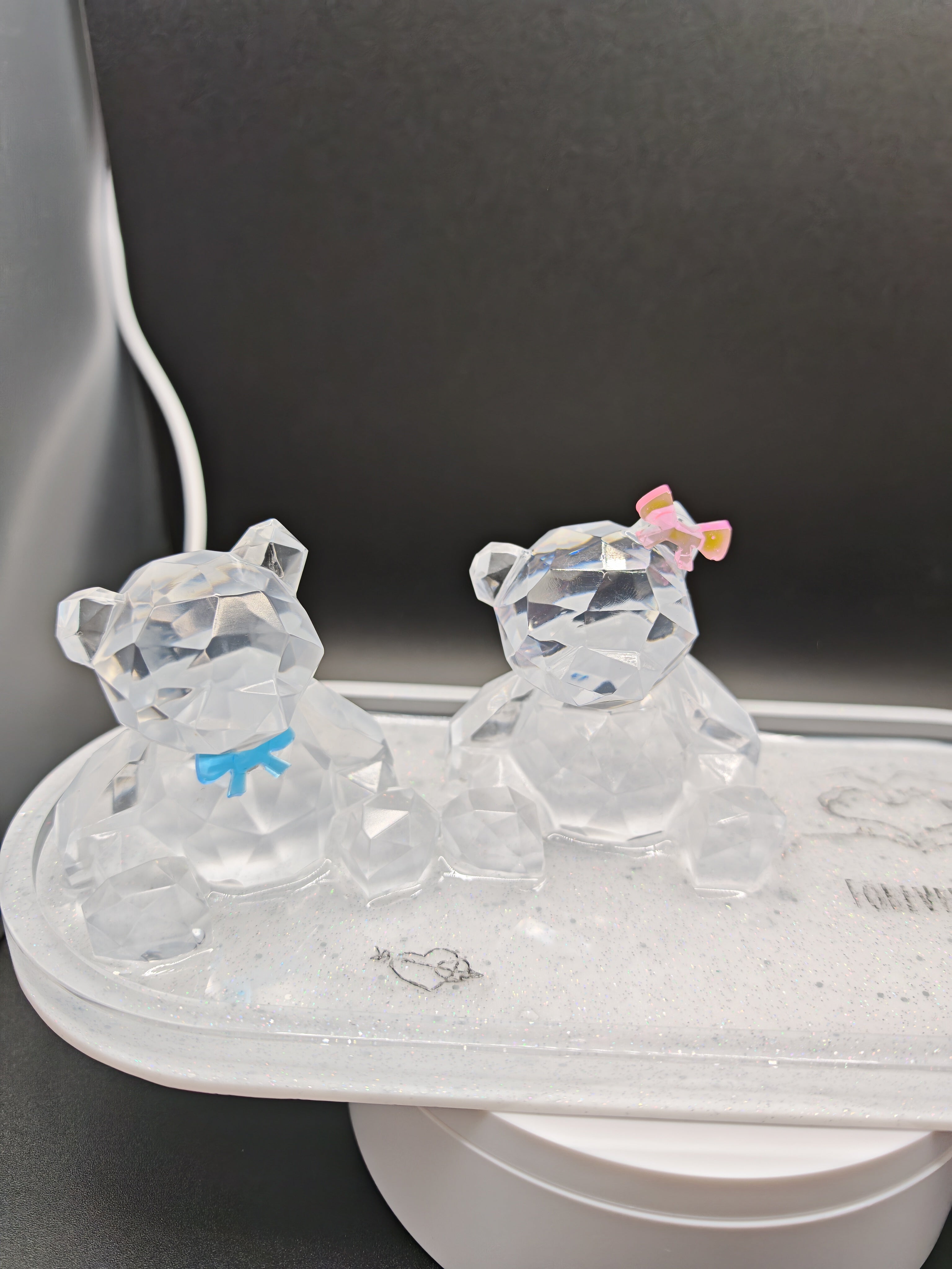 3D Resin Bear Couple Tray: Romantic Jewelry & Key Dish