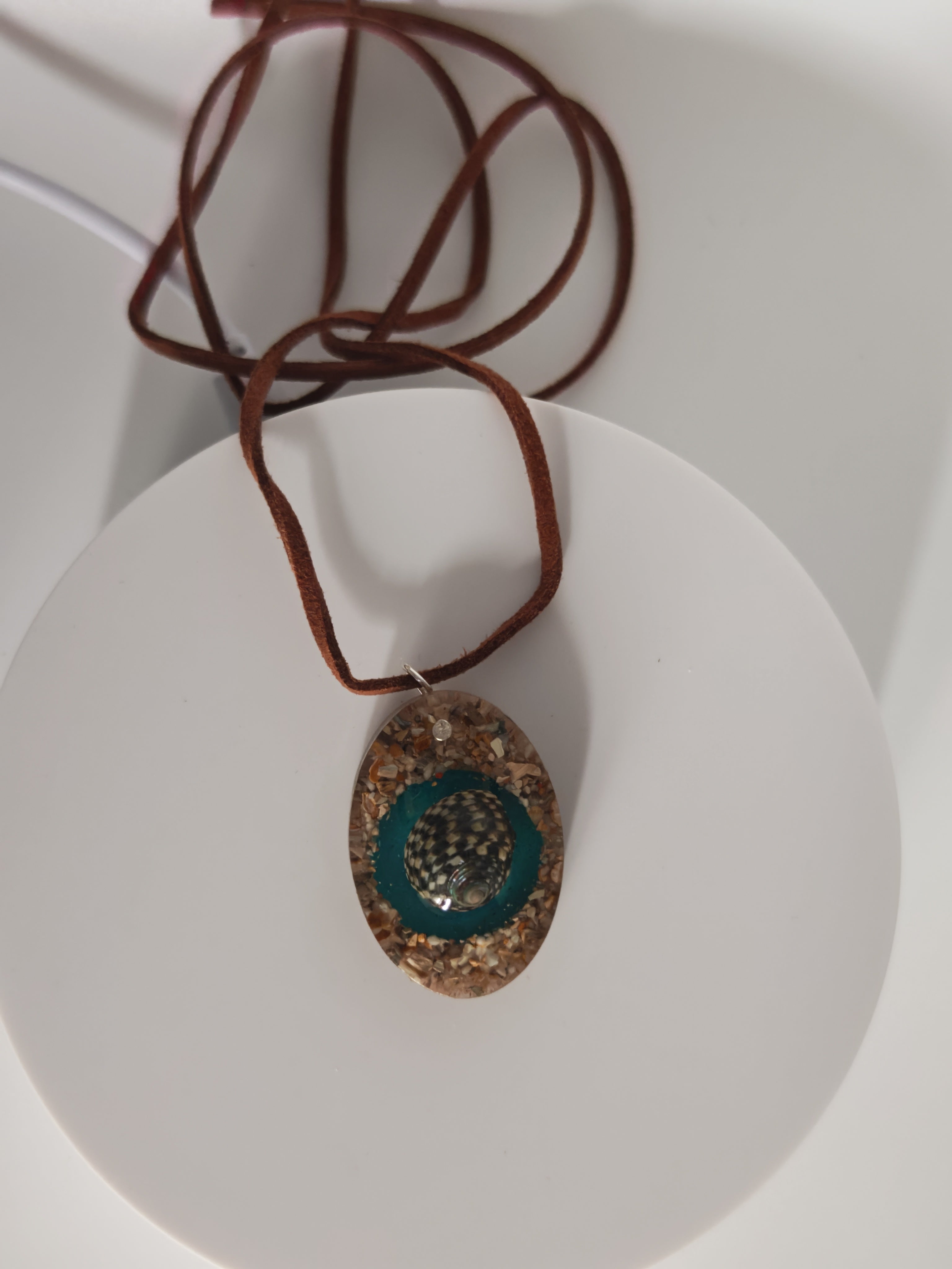 Handmade Resin Seashell Pendant Necklace: Coastal Ocean Jewelry