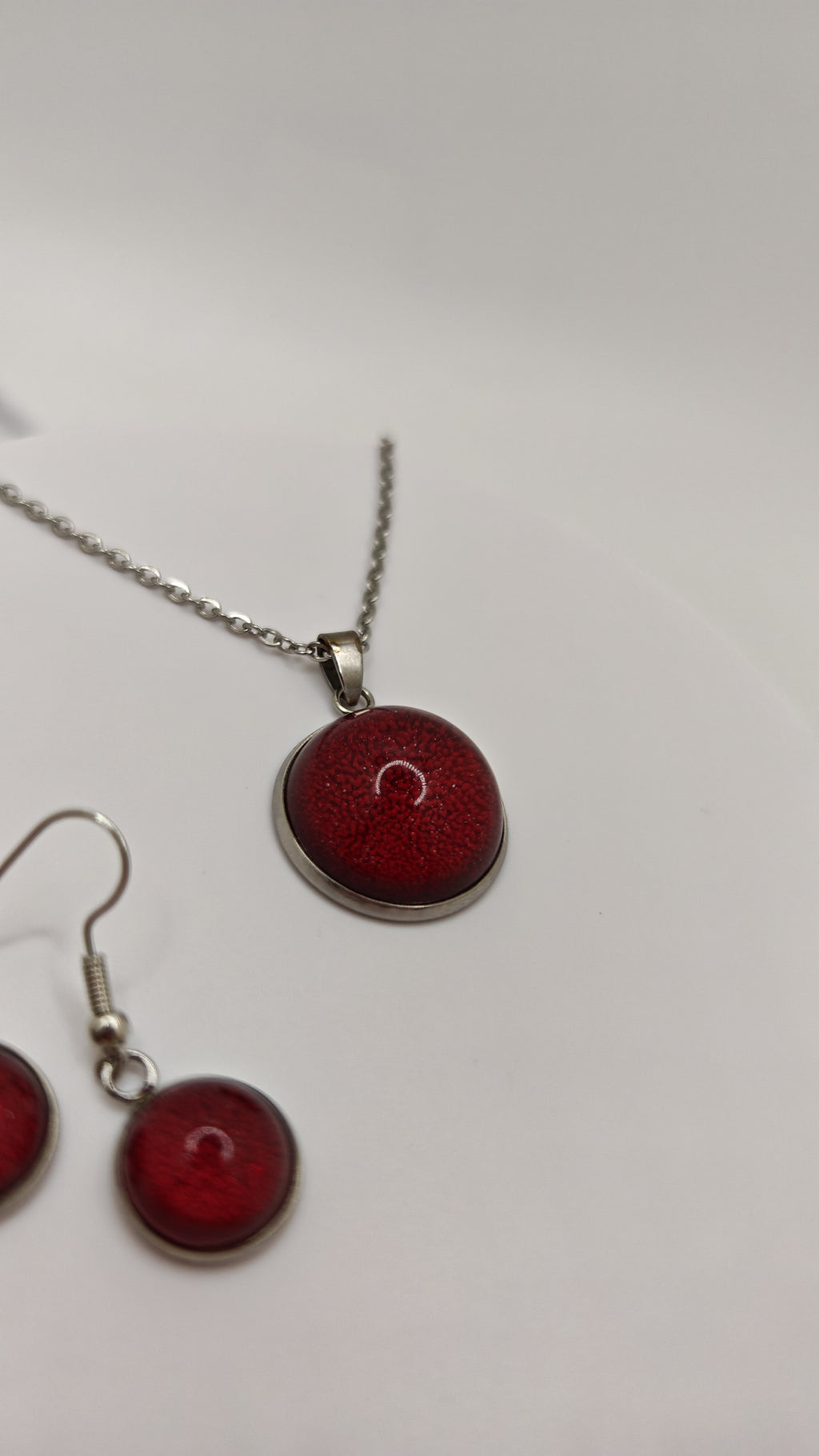 Resin Jewelry Set: Stainless Steel Round Necklace And Earrings- White Cell Effect Dome- Green Or Red Handmade Gift