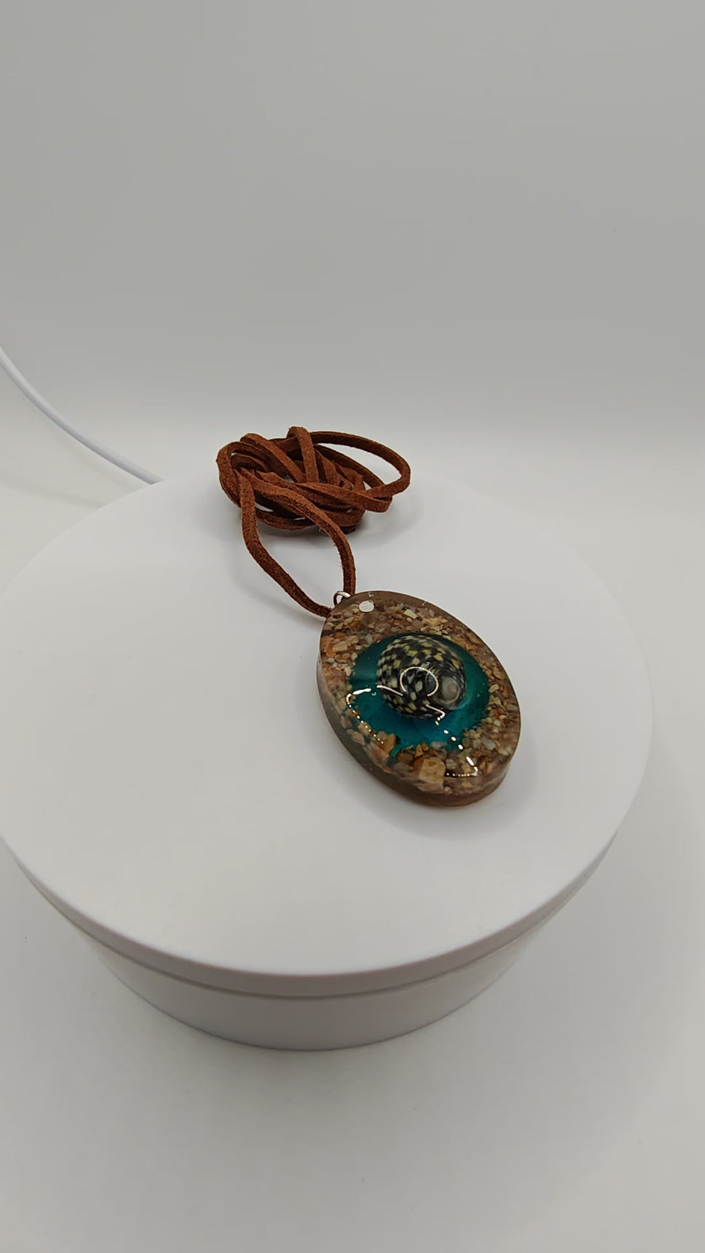 Handmade Resin Seashell Pendant Necklace: Coastal Ocean Jewelry